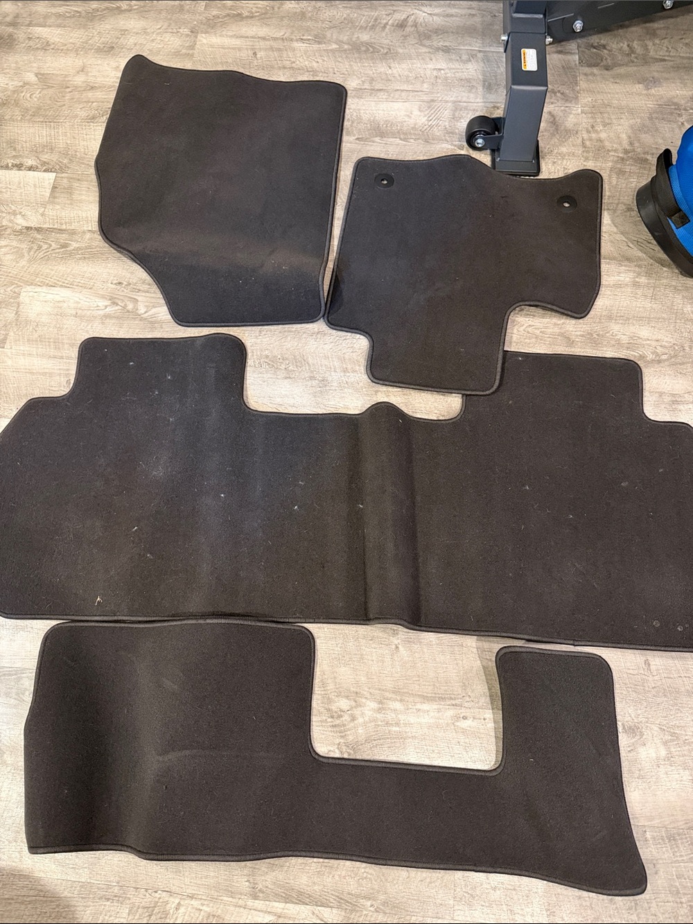 NWOT 2021 CHEVY TRAVERSE Black Carpet Car Floor Mats Set